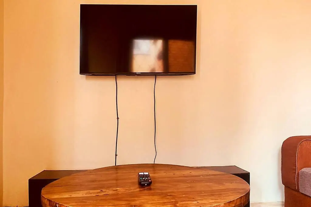 M&M Residence Bukoto. Unlimited Wifi, Netflix Kampala 0*,  Uganda